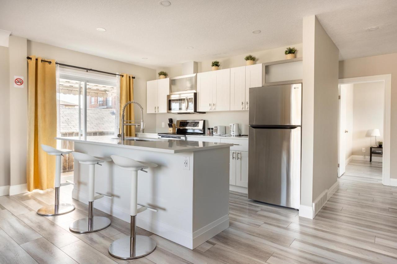 ווטרלו Entire 2 Bedroom Apartment Downtown - U3 מראה חיצוני תמונה