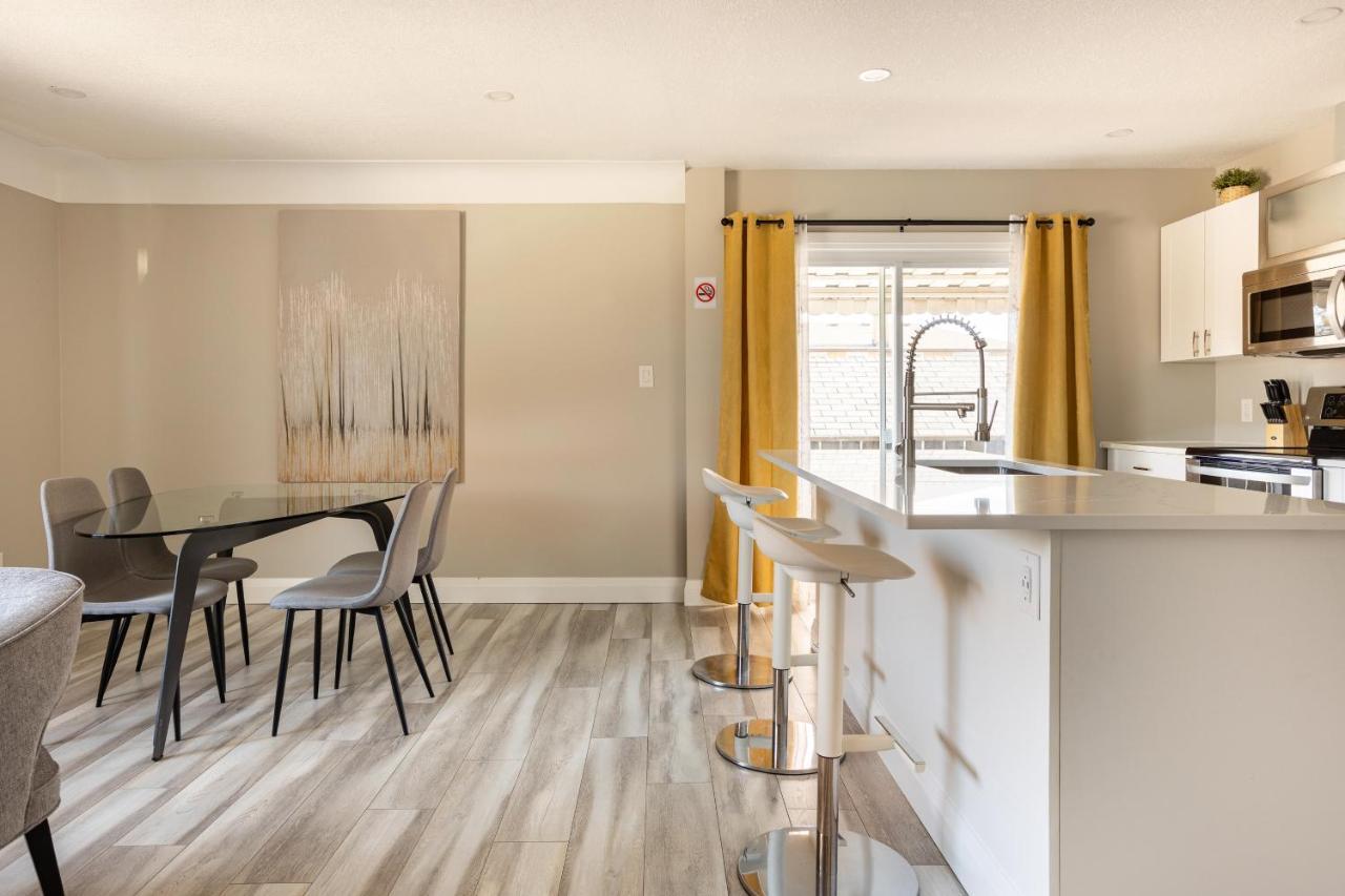 ווטרלו Entire 2 Bedroom Apartment Downtown - U3 מראה חיצוני תמונה