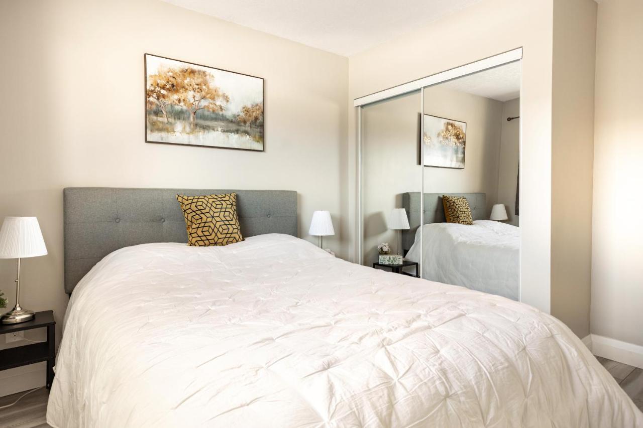 ווטרלו Entire 2 Bedroom Apartment Downtown - U3 מראה חיצוני תמונה