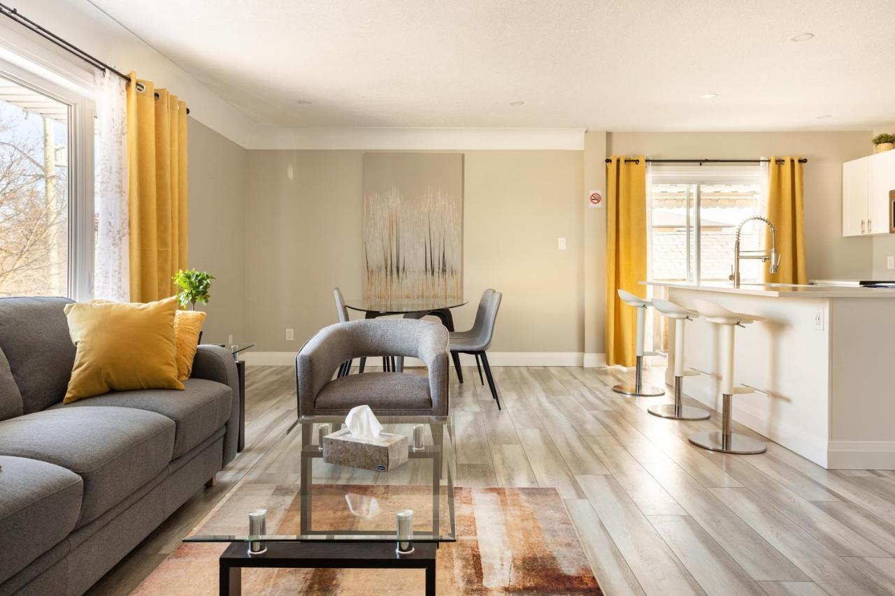 ווטרלו Entire 2 Bedroom Apartment Downtown - U3 מראה חיצוני תמונה